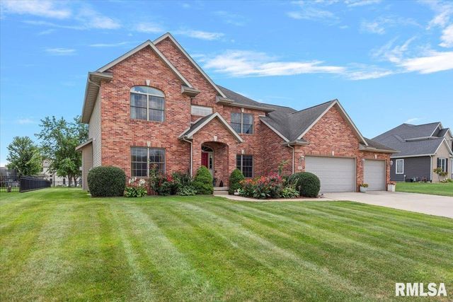 1600 E SPRUCE Street, Chatham, IL 62629