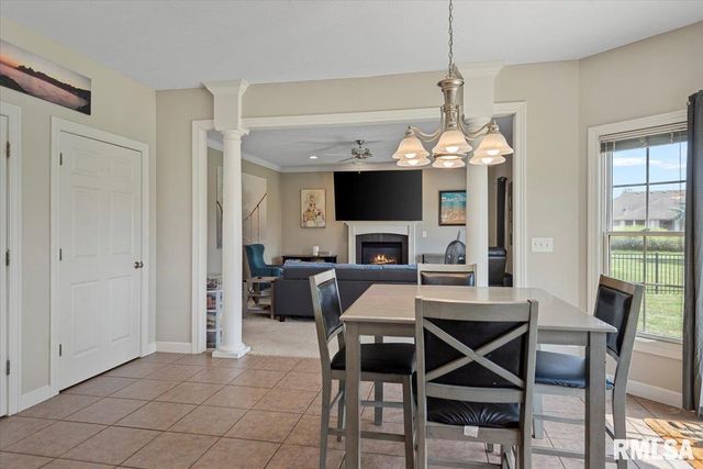 1600 E SPRUCE Street, Chatham, IL 62629