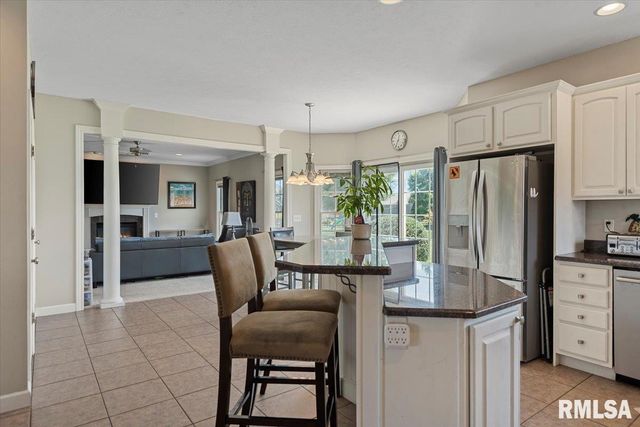 1600 E SPRUCE Street, Chatham, IL 62629