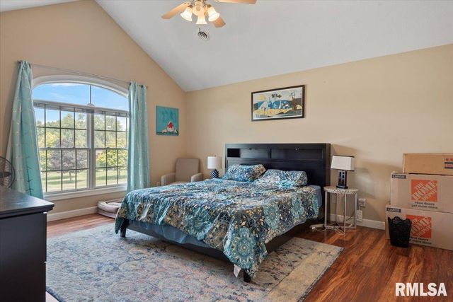 1600 E SPRUCE Street, Chatham, IL 62629