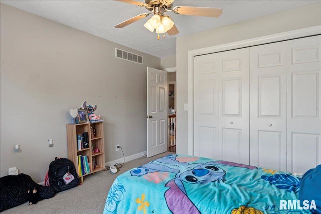 1600 E SPRUCE Street, Chatham, IL 62629