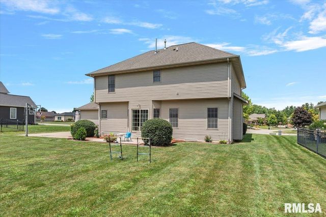 1600 E SPRUCE Street, Chatham, IL 62629