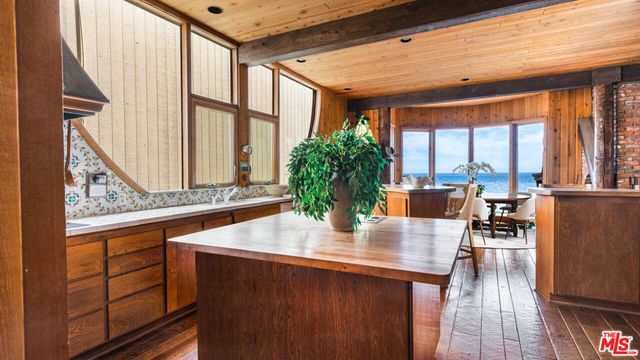 26902 Malibu Cove Colony Drive, Malibu, CA 90265