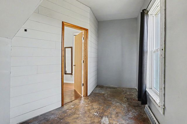 3304 S Greenville Road, Montcalm Twp, MI 48838