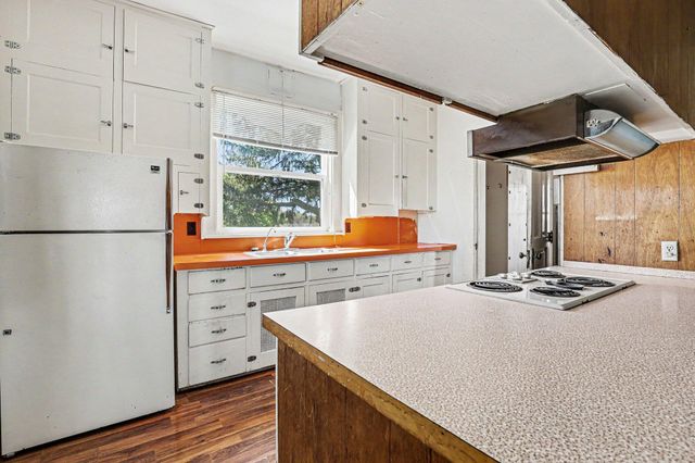 3304 S Greenville Road, Montcalm Twp, MI 48838