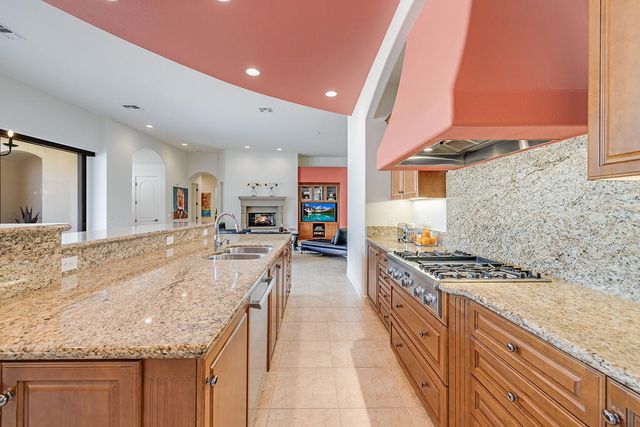46248 Point Happy Way, La Quinta, CA 92253