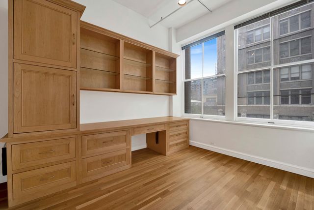 727 S Dearborn Street 311, Chicago, IL 60605