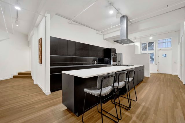 727 S Dearborn Street 311, Chicago, IL 60605