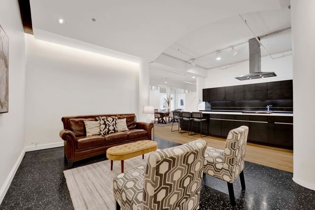 727 S Dearborn Street 311, Chicago, IL 60605