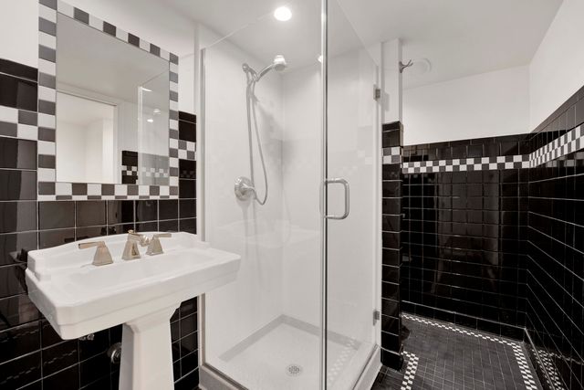 727 S Dearborn Street 311, Chicago, IL 60605