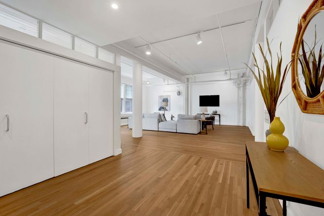727 S Dearborn Street 311, Chicago, IL 60605