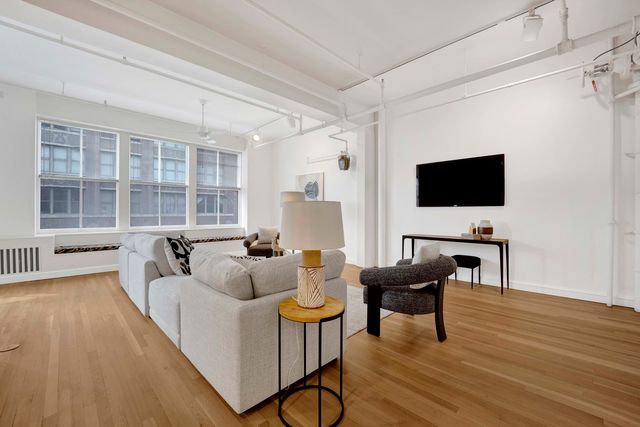 727 S Dearborn Street 311, Chicago, IL 60605