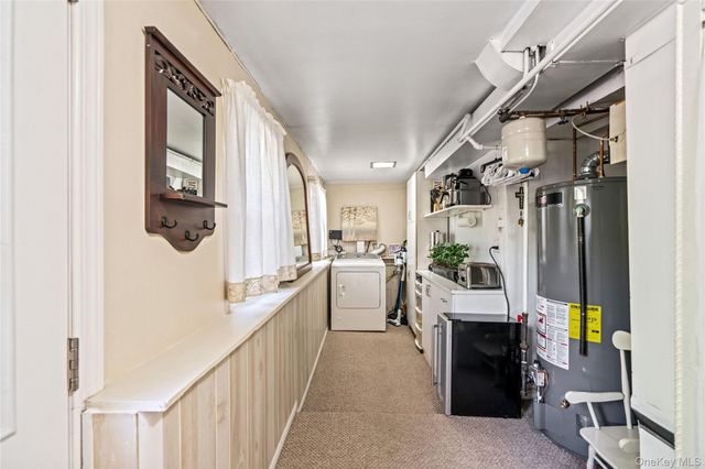 34 Glenbrook Road, Hicksville, NY 11801