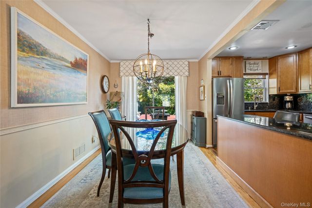 34 Glenbrook Road, Hicksville, NY 11801