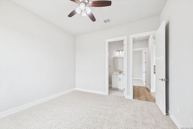 305 Venado Oaks, Castroville, TX 78009