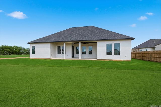 305 Venado Oaks, Castroville, TX 78009