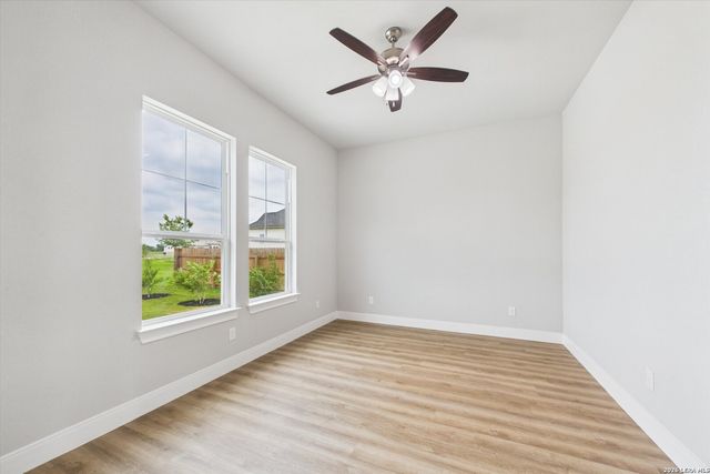 305 Venado Oaks, Castroville, TX 78009
