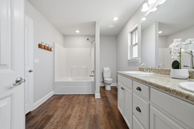 1885 Natures Way, Gulf Breeze, FL 32563