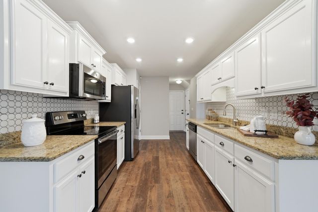 1885 Natures Way, Gulf Breeze, FL 32563