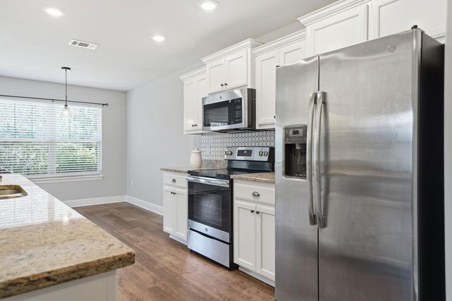 1885 Natures Way, Gulf Breeze, FL 32563
