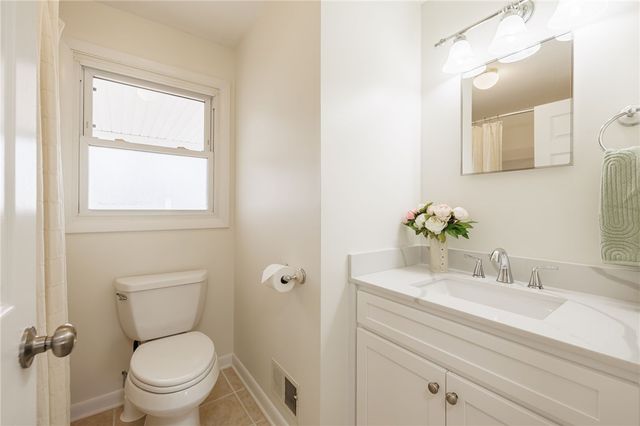 260 Buffalo Street, Canandaigua City, NY 14424