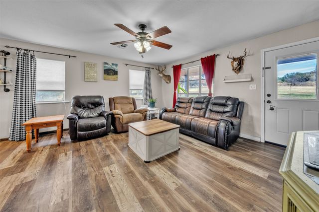 218 Private Road 3638, Springtown, TX 76082