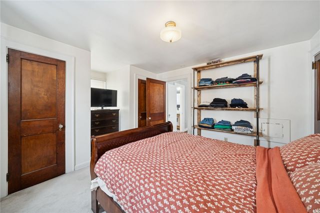 21 Berry St, Baden, PA 15005