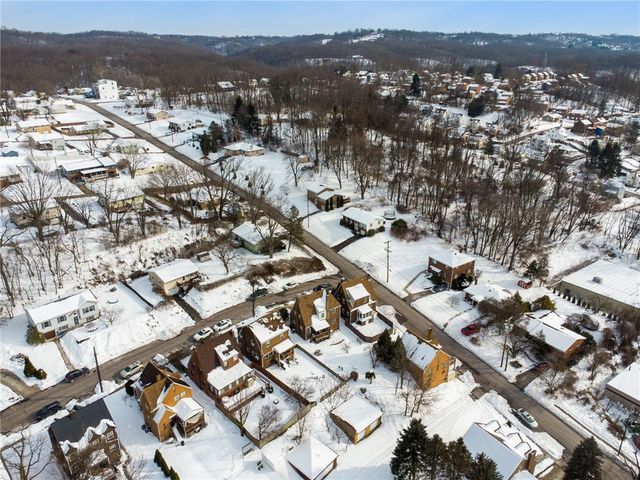 21 Berry St, Baden, PA 15005