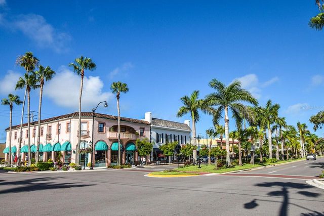 940 COOPER STREET 302, Venice, FL 34285