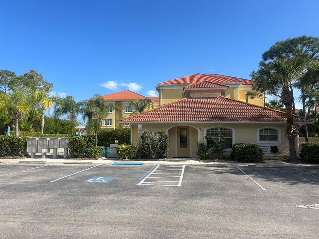 940 COOPER STREET 302, Venice, FL 34285