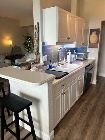 940 COOPER STREET 302, Venice, FL 34285