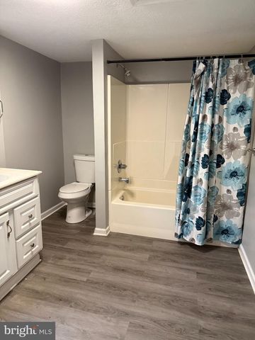217 EAST AVE, Pitman, NJ 08071