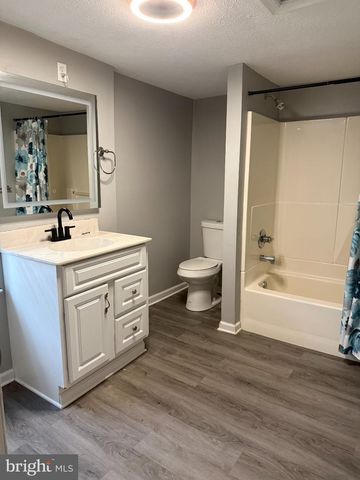 217 EAST AVE, Pitman, NJ 08071