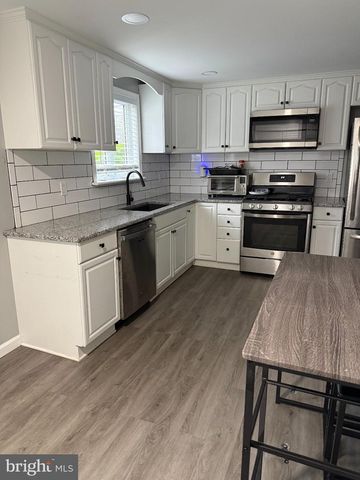 217 EAST AVE, Pitman, NJ 08071