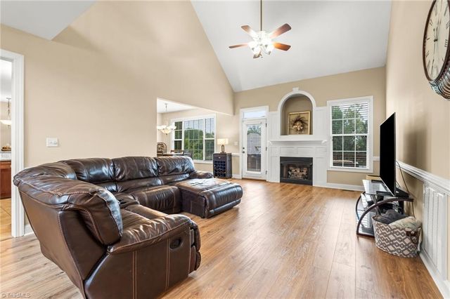 1304 Bradford Lane, Archdale, NC 27263