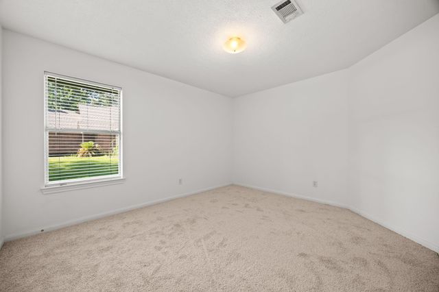 811 Carson Drive, Magnolia, TX 77354