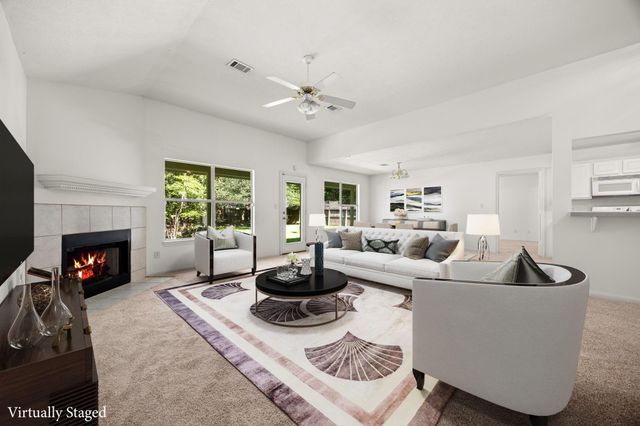 811 Carson Drive, Magnolia, TX 77354