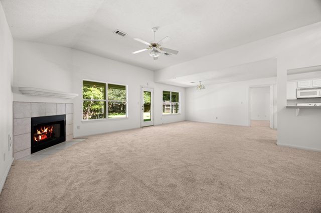 811 Carson Drive, Magnolia, TX 77354