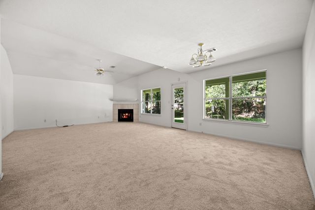 811 Carson Drive, Magnolia, TX 77354