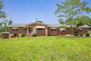 8521 US Highway 64 E, Ramseur, NC 27316
