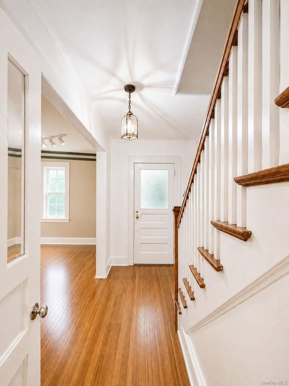 145 Lincoln Avenue, Pelham, NY 10803 — photo 3
