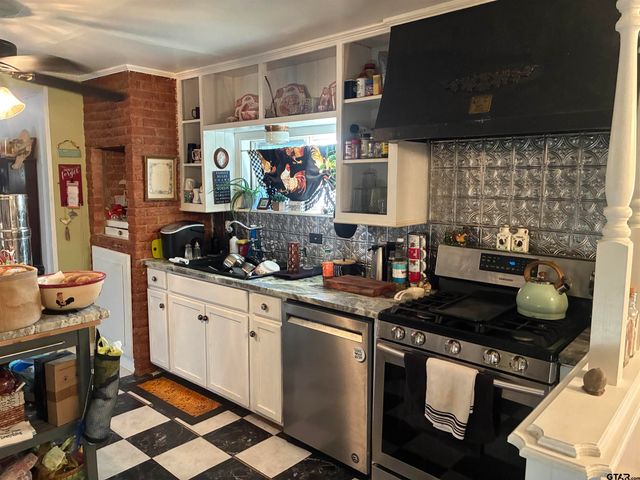 327 Fairview, Rusk, TX 75785