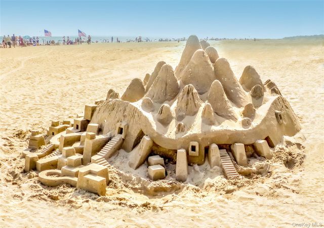 136 Beach 117th Street 3N, Rockaway Park, NY 11694