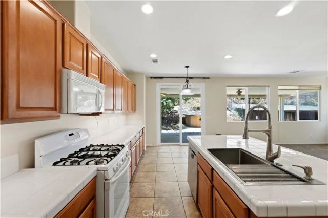 28037 Whittington, Menifee, CA 92584