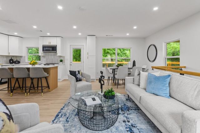 1776 Valencia Road, Decatur, GA 30032