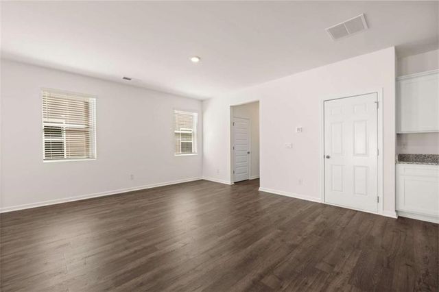 11989 Aukerman Way, Hampton, GA 30228