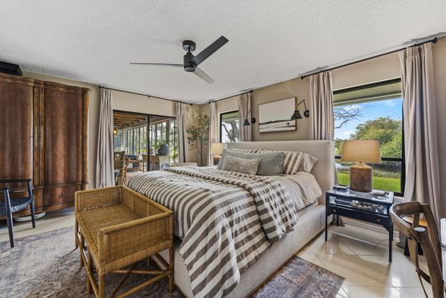 8015 SE Trenton Avenue, Hobe Sound, FL 33455