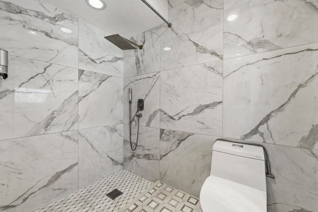 8015 SE Trenton Avenue, Hobe Sound, FL 33455