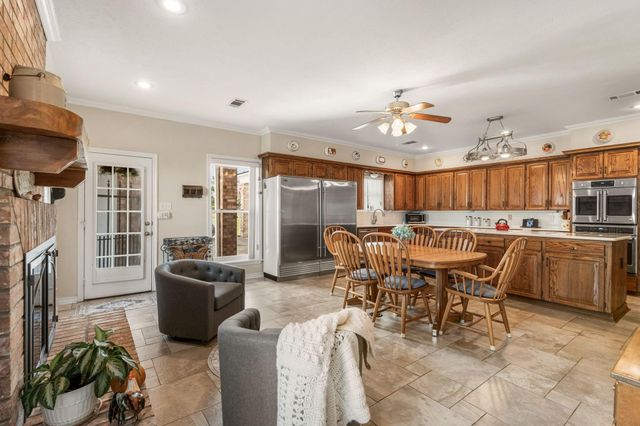 466 Buffalo Court, Livingston, TX 77351