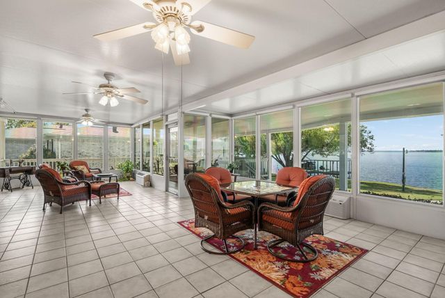 466 Buffalo Court, Livingston, TX 77351